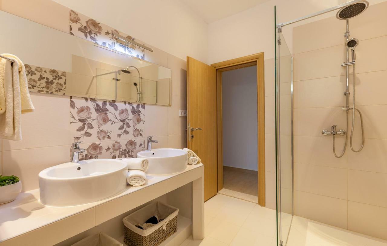 Sunny Garden A2 Apartment Split Ngoại thất bức ảnh