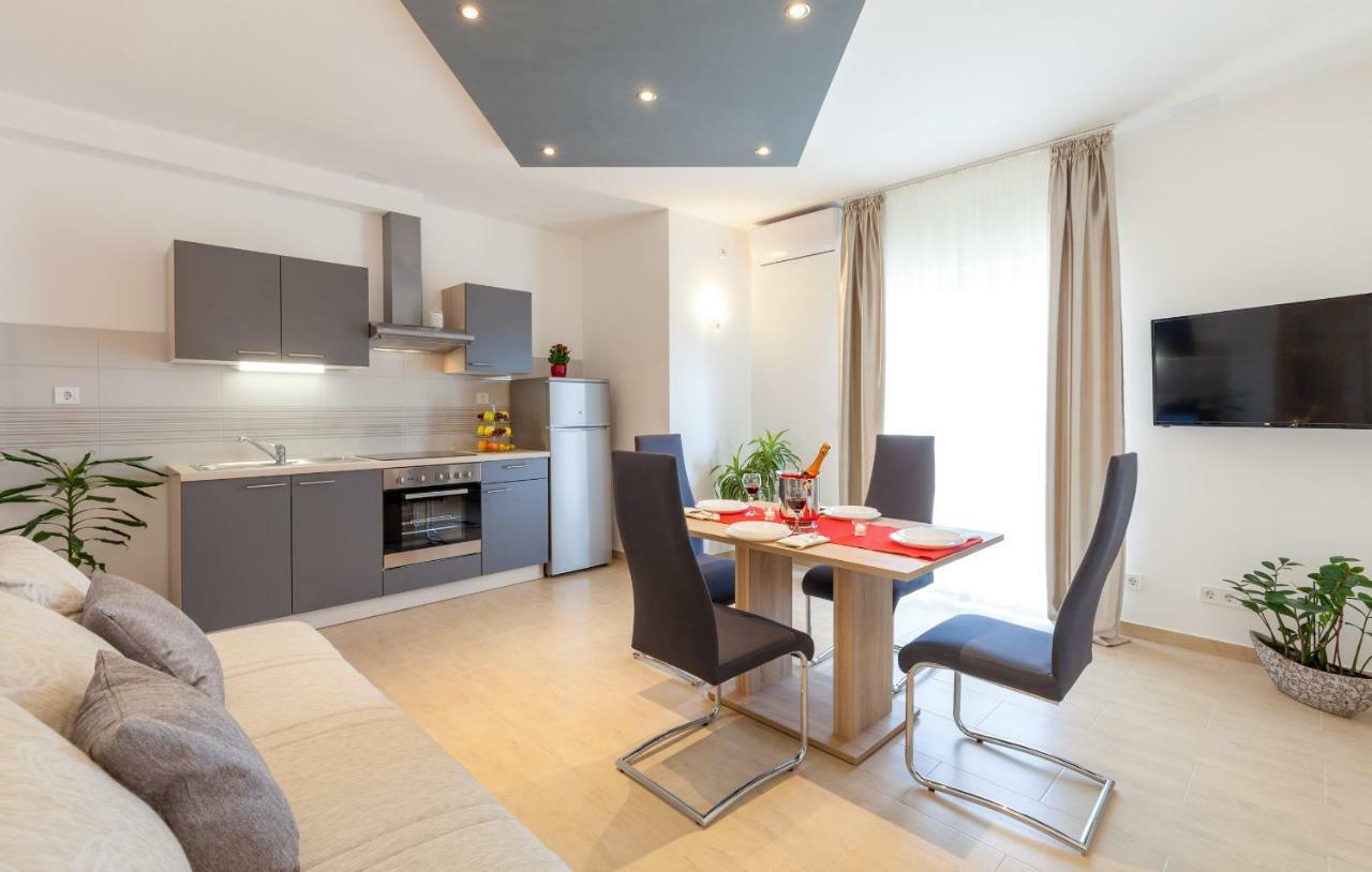 Sunny Garden A2 Apartment Split Ngoại thất bức ảnh